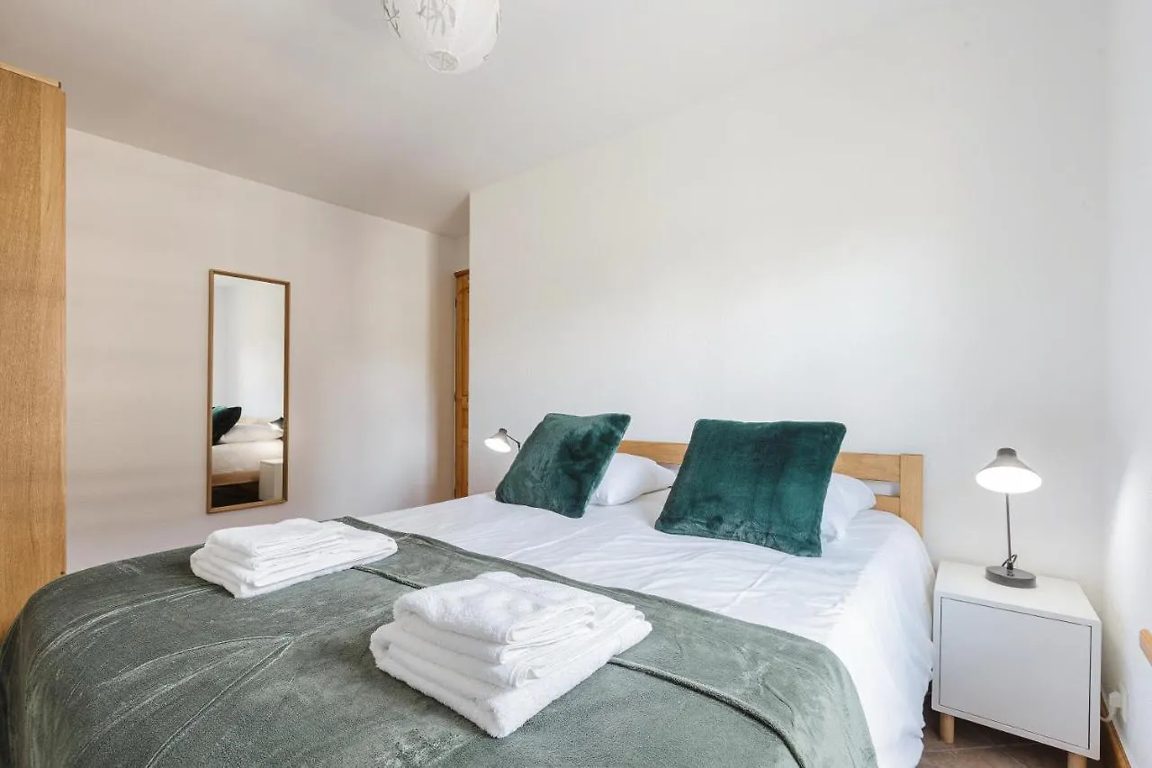 Conseil B - Chic 2Br City Center Apartment - Free Parking & Mountain View - By Cozee Rentals Saint-Gervais-les-Bains