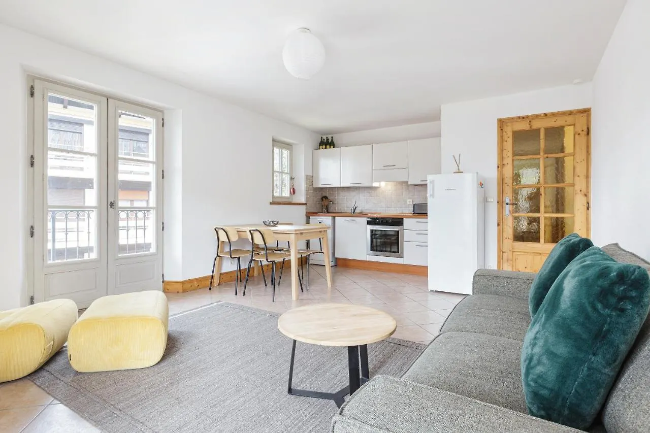 Conseil B - Chic 2Br City Center Apartment - Free Parking & Mountain View - By Cozee Rentals Saint-Gervais-les-Bains France